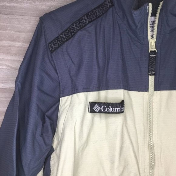 Women’s Columbia Packable Jacket - Picture 3 of 10